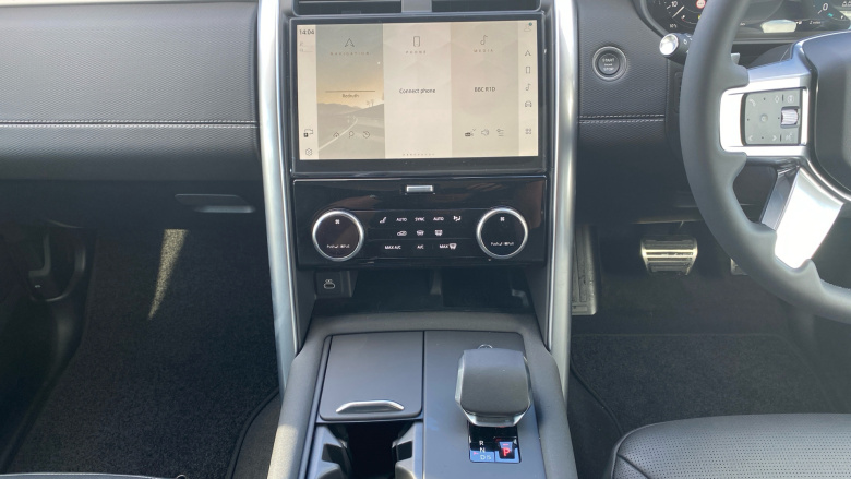 Land Rover Discovery 3.0 D350 Dynamic SE 5dr Auto Diesel Station Wagon